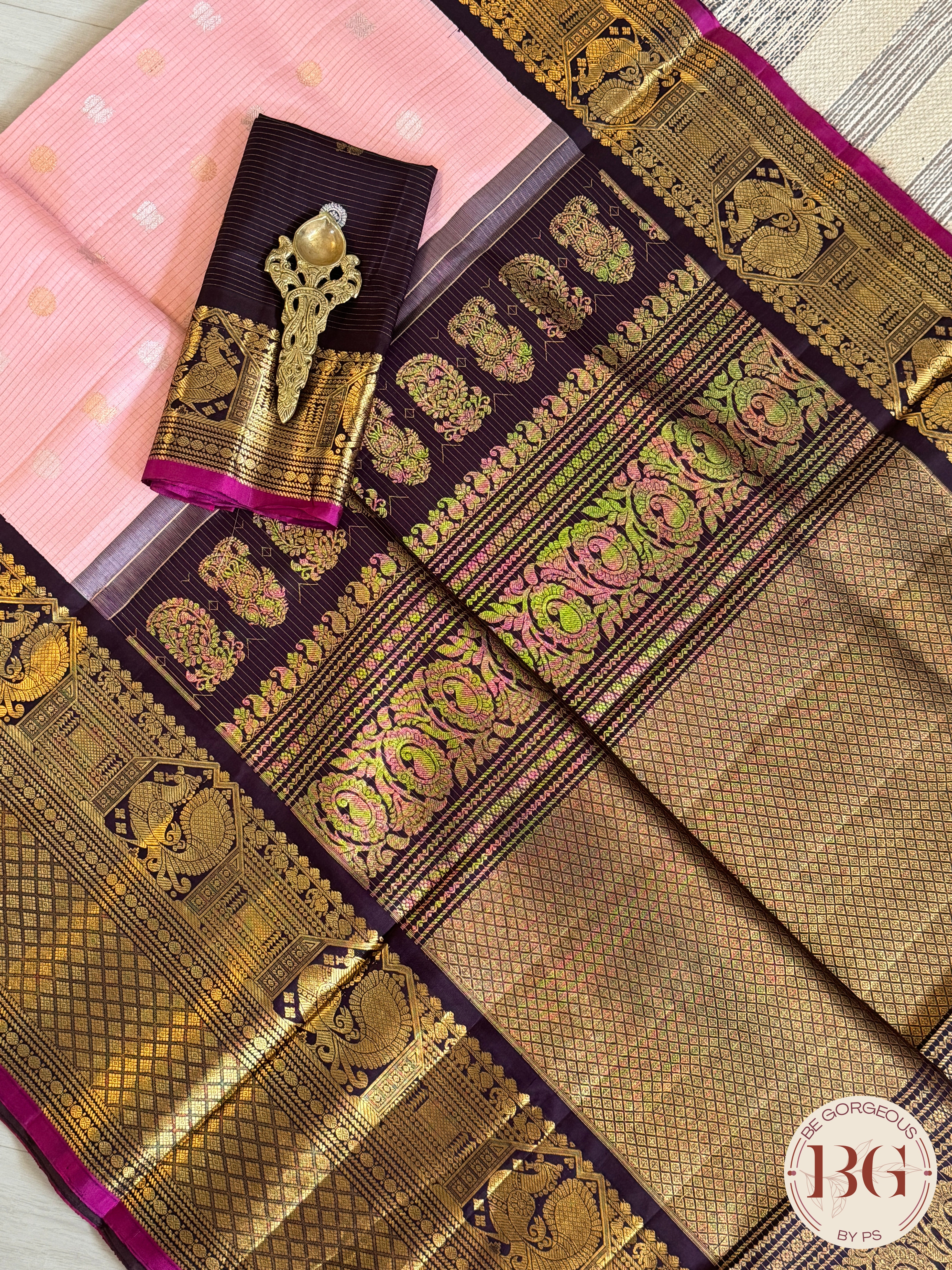 Gadwal handloom pure silk saree - baby pink with black