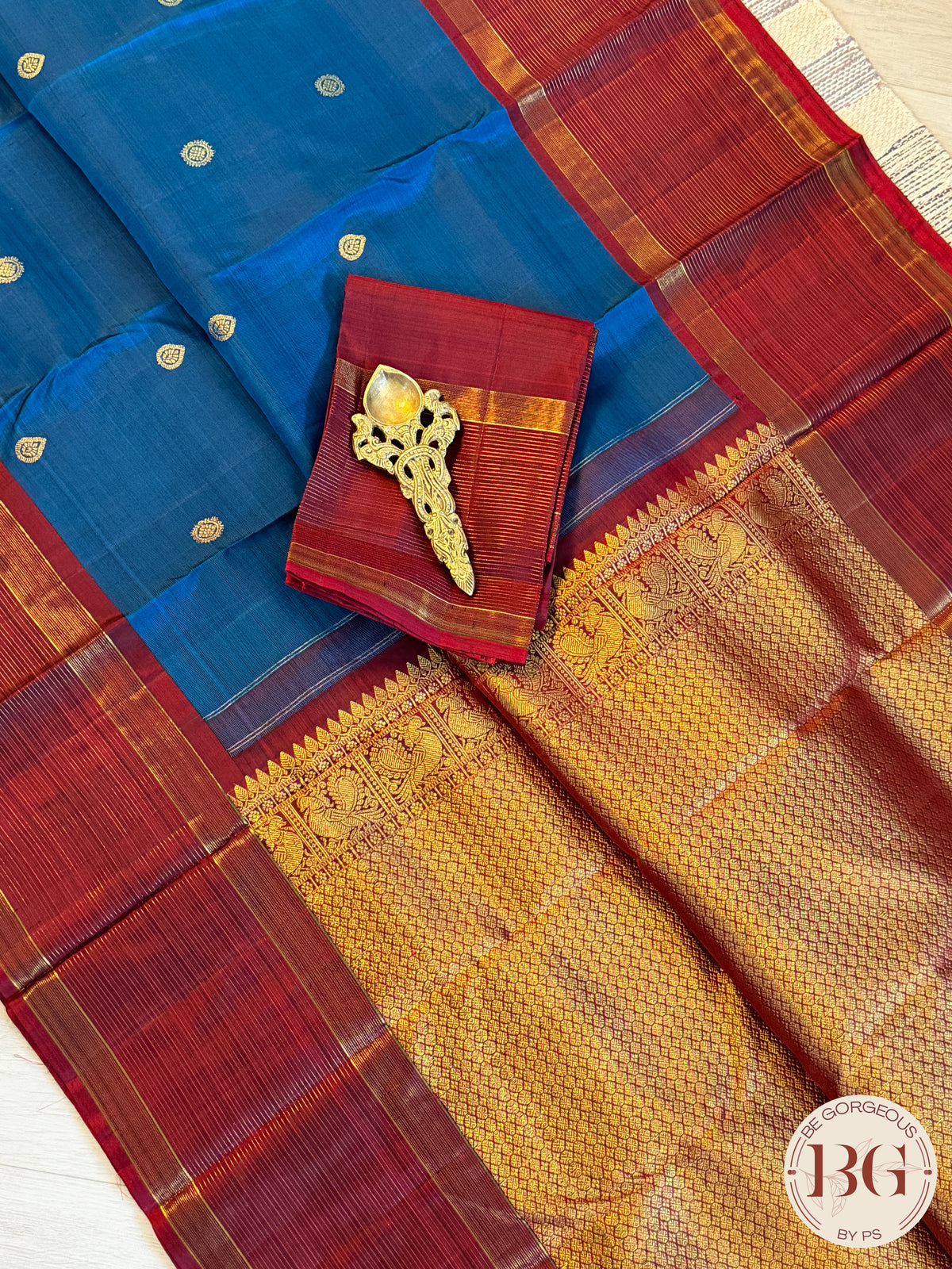 Kanjeevaram pure silk handloom saree - blue big border