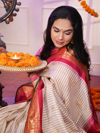 Gadwal Pure Silk Handloom Silk saree color - cream and megenta
