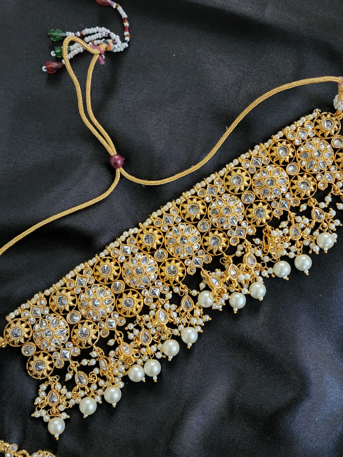 Kundan Choker Necklace Set with maangtika Gold