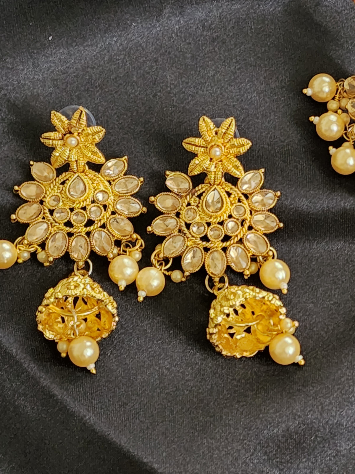 Kundan Choker Necklace Set - Gold
