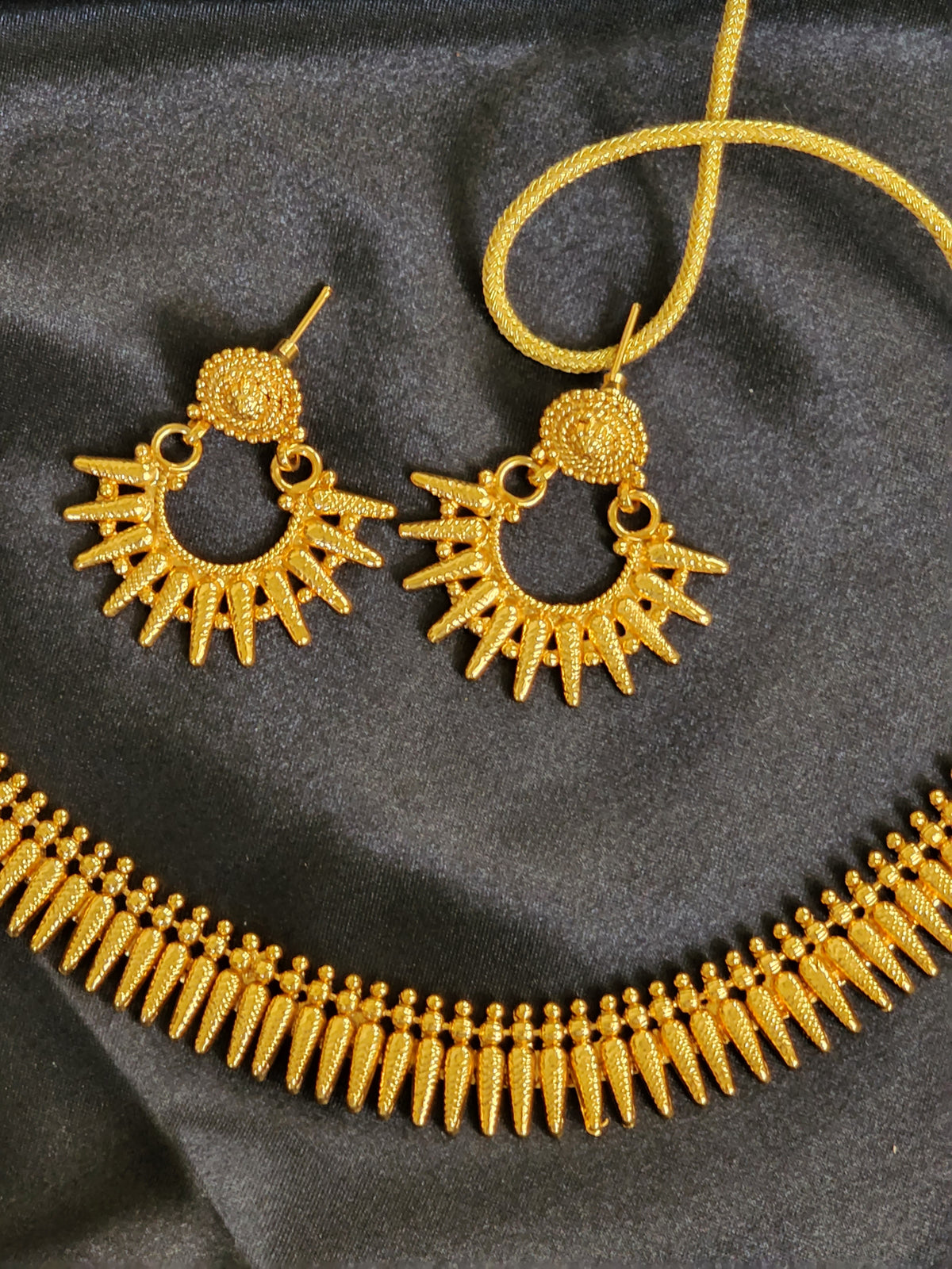 Gold plated set with earrings