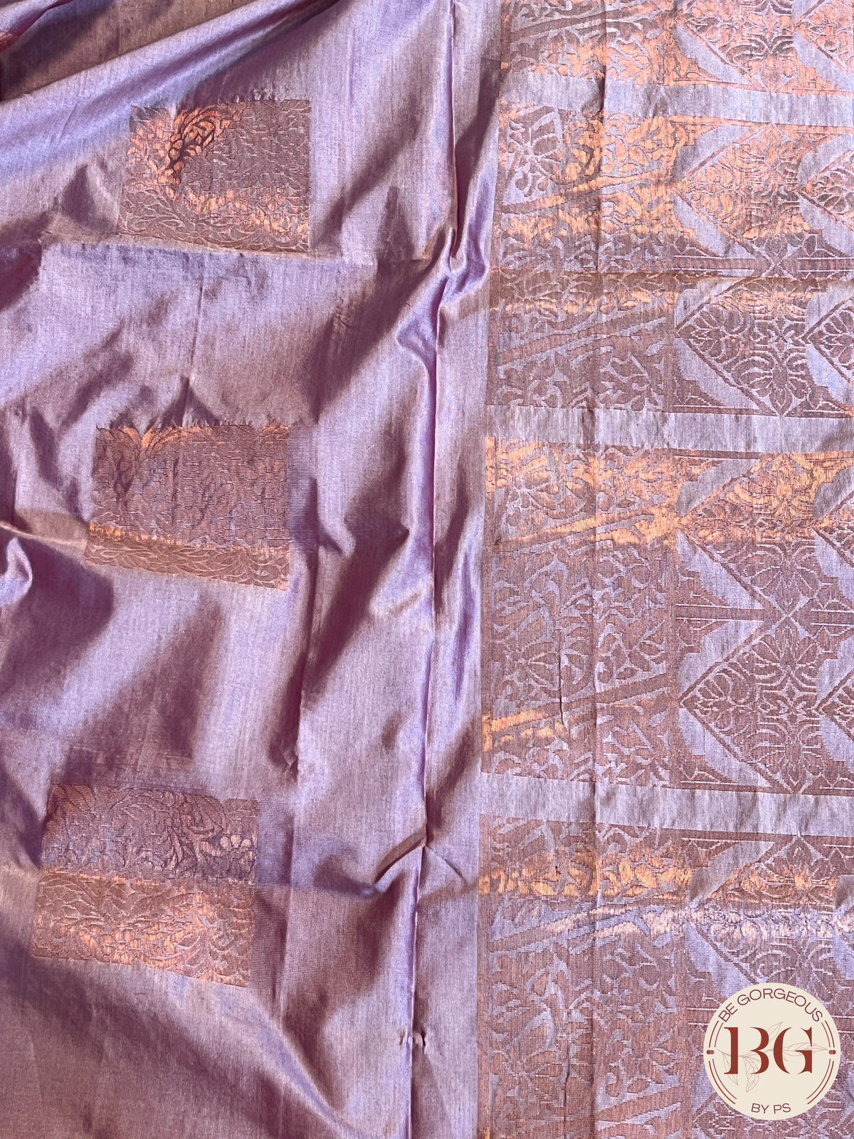 SOFT SILK SAREE WITH NO BORDER BUTTA LAVENDER