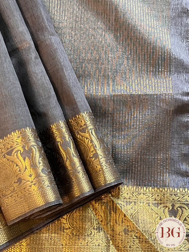 Raw Silk soft saree in beautfiul grey color