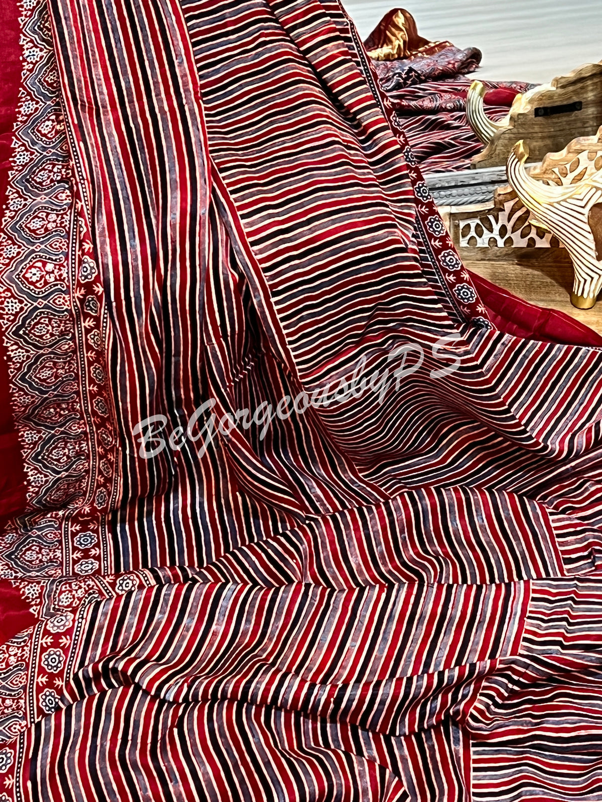 AJRAK MODAL MAROON