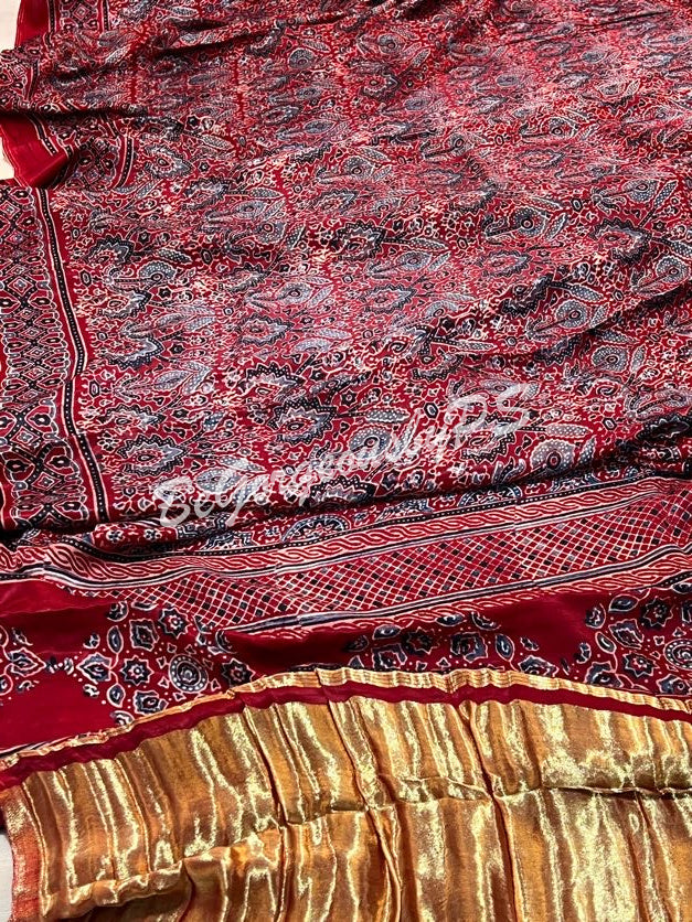 AJRAK MODAL RED