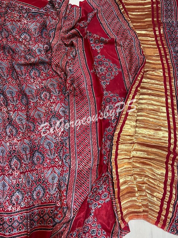 AJRAK MODAL RED