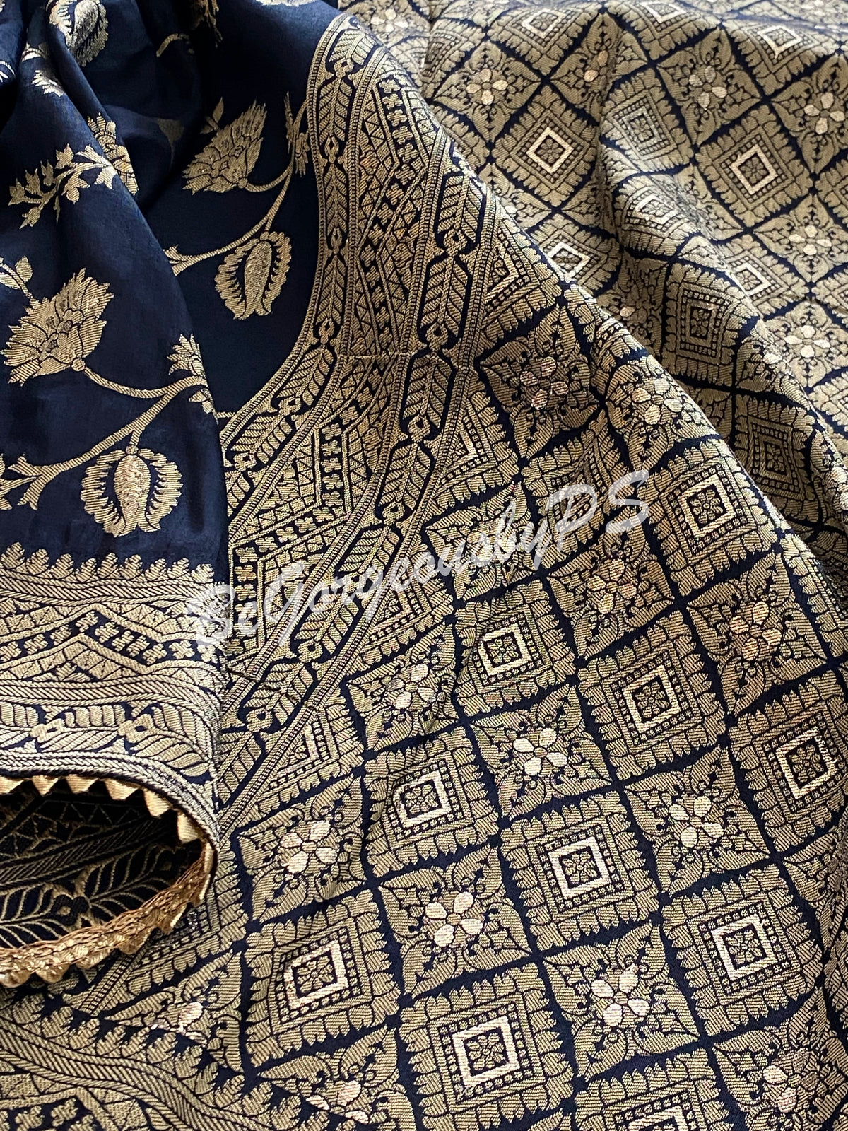 Moonga Banarasi saree with weaving