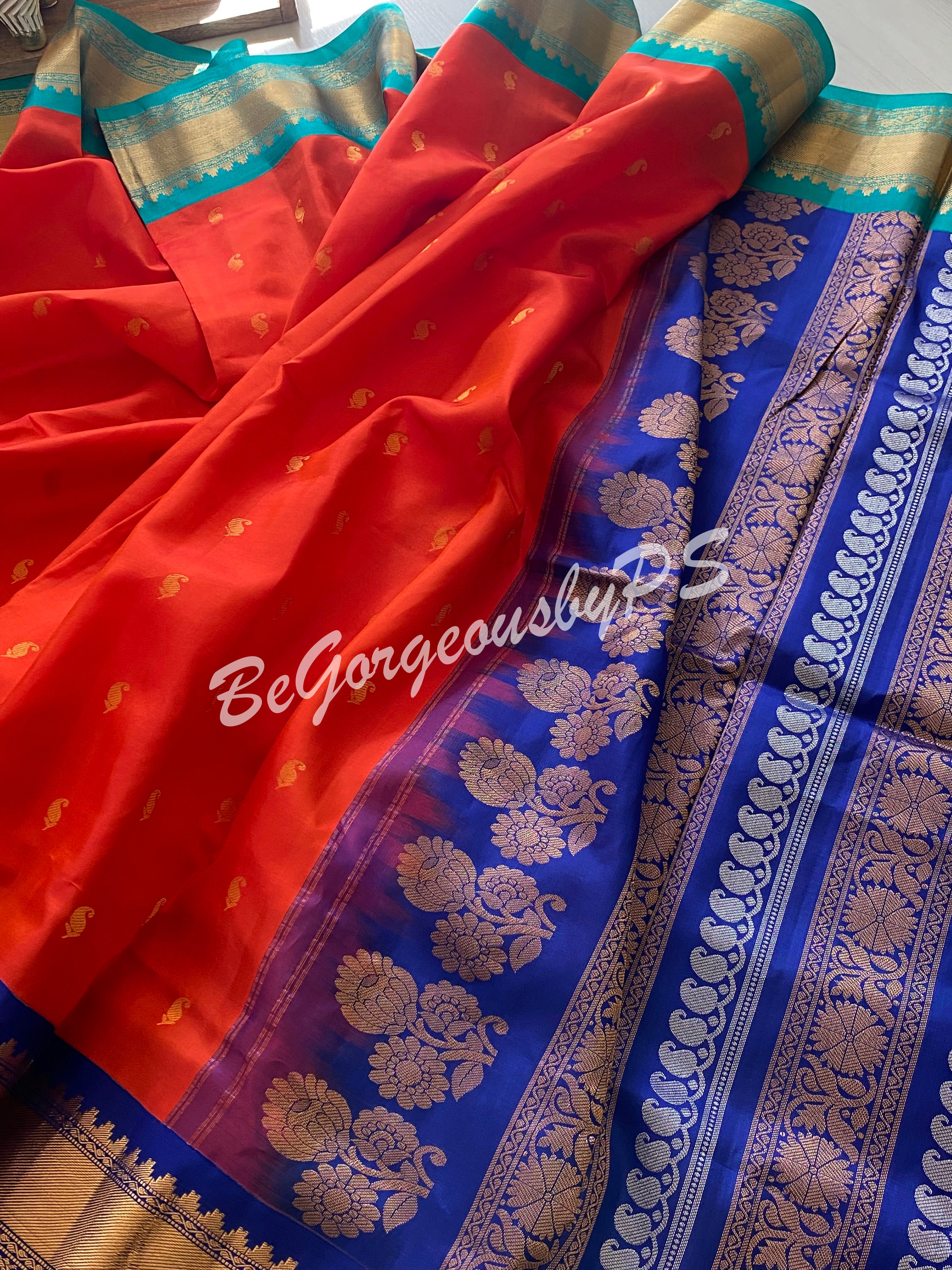 Handloom Saree With Ganga-Jamuna Par - Pink & Orange on White - ArtisanSoul