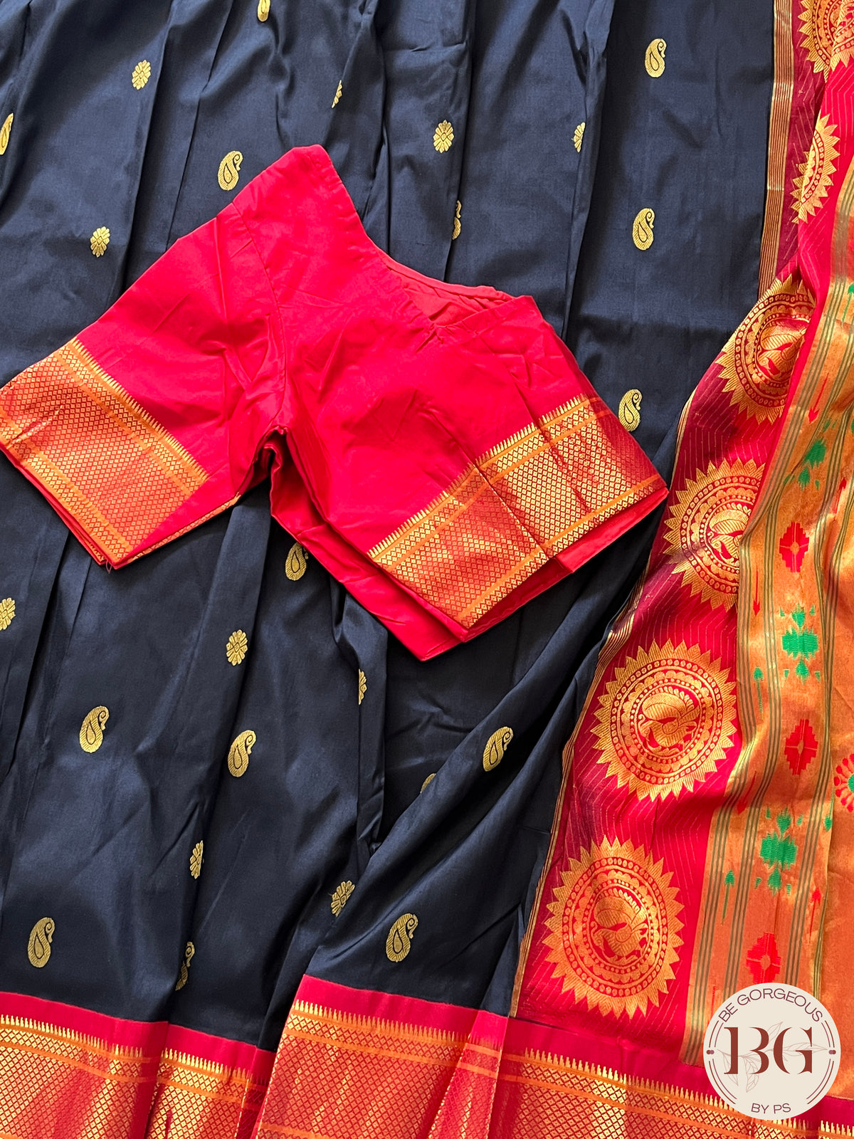 Maharani Paithani Handloom - Black saree color - black