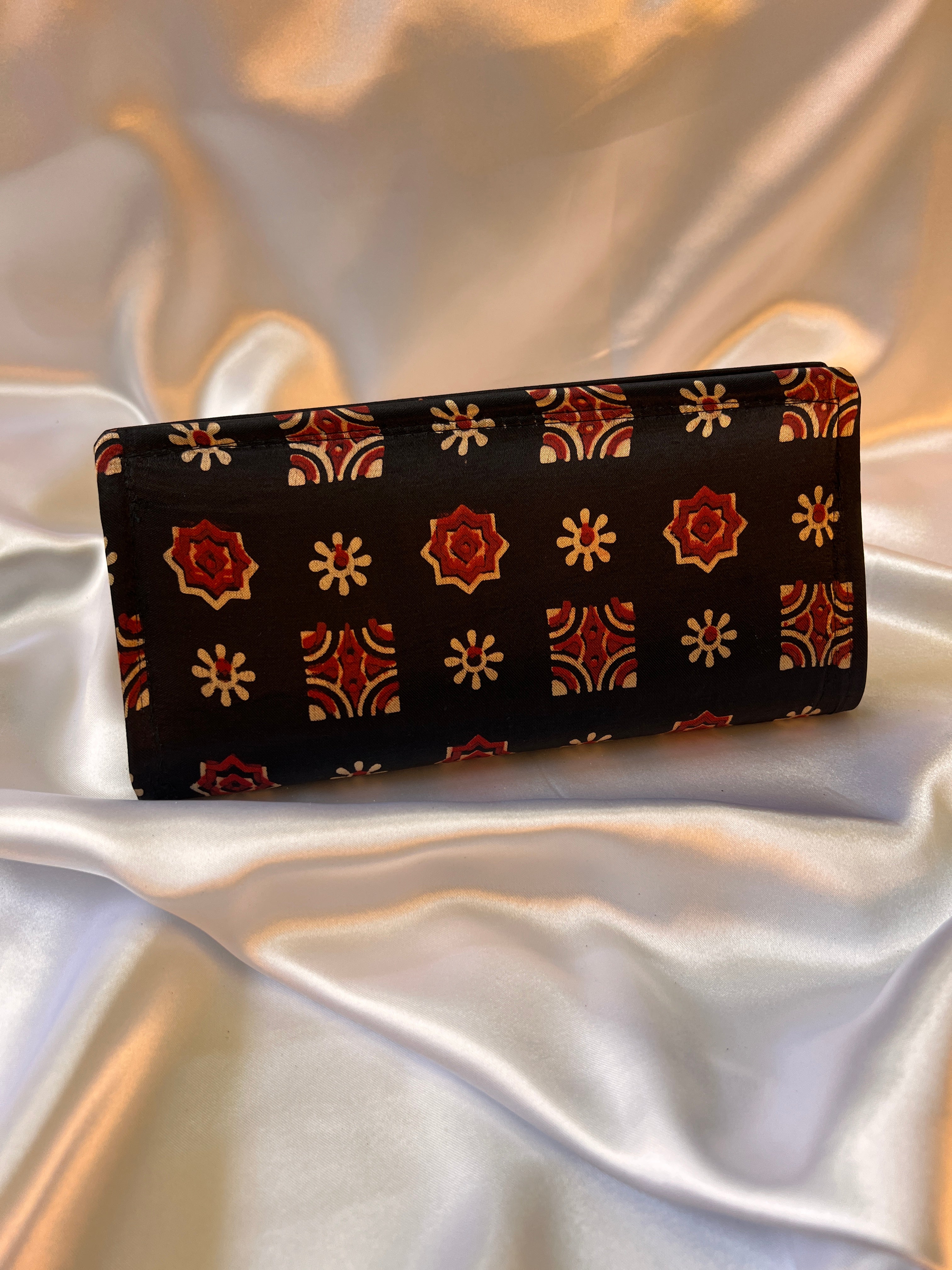 AJRAK PRINTED FABRIC CLUTCH - 8