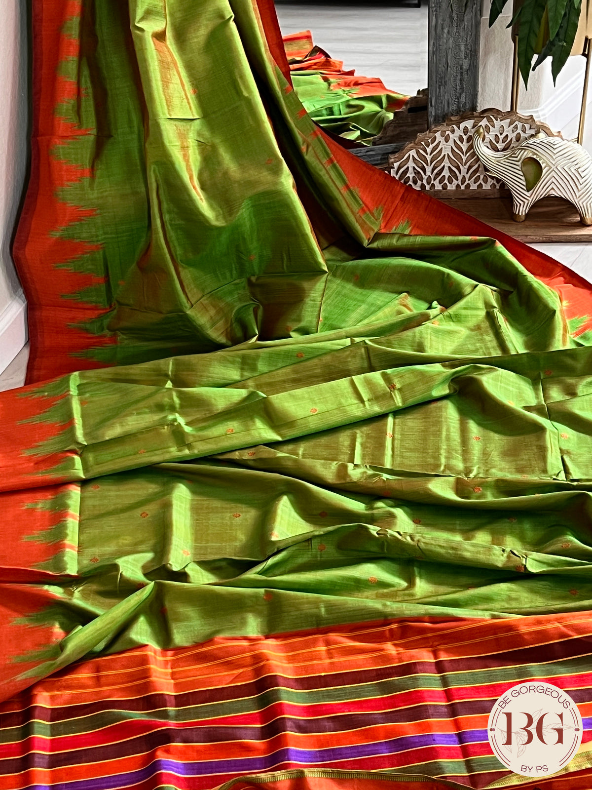 Berhampuri double pallu silk saree multicolor aanchal saree color - green