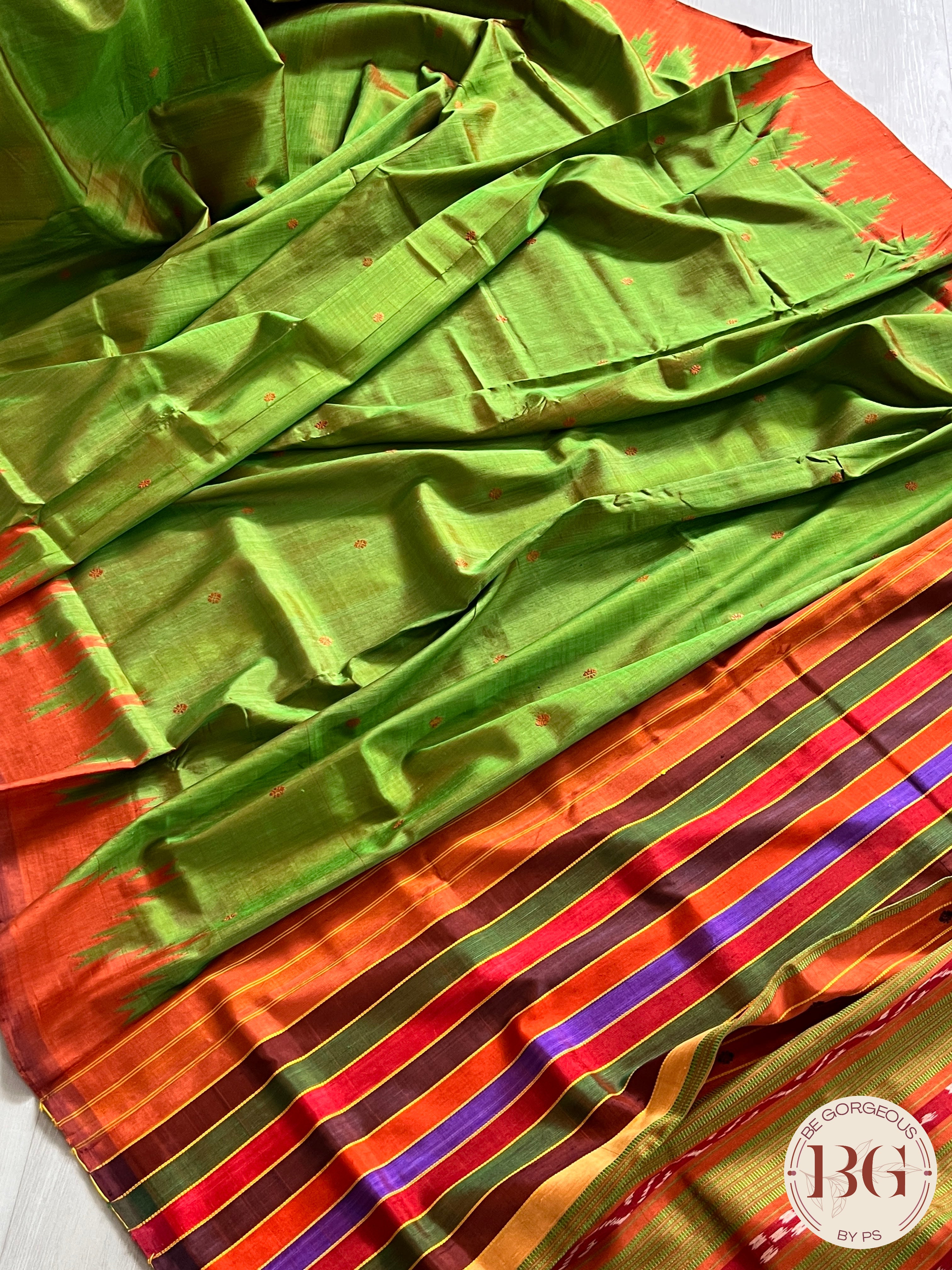 Berhampuri double pallu silk saree multicolor aanchal saree color - green