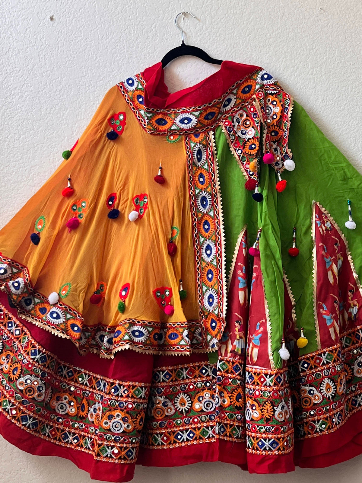 NAVRATRI LEHENGA RAJA RANI YELLOW LE-NAV-RAJ-RE324