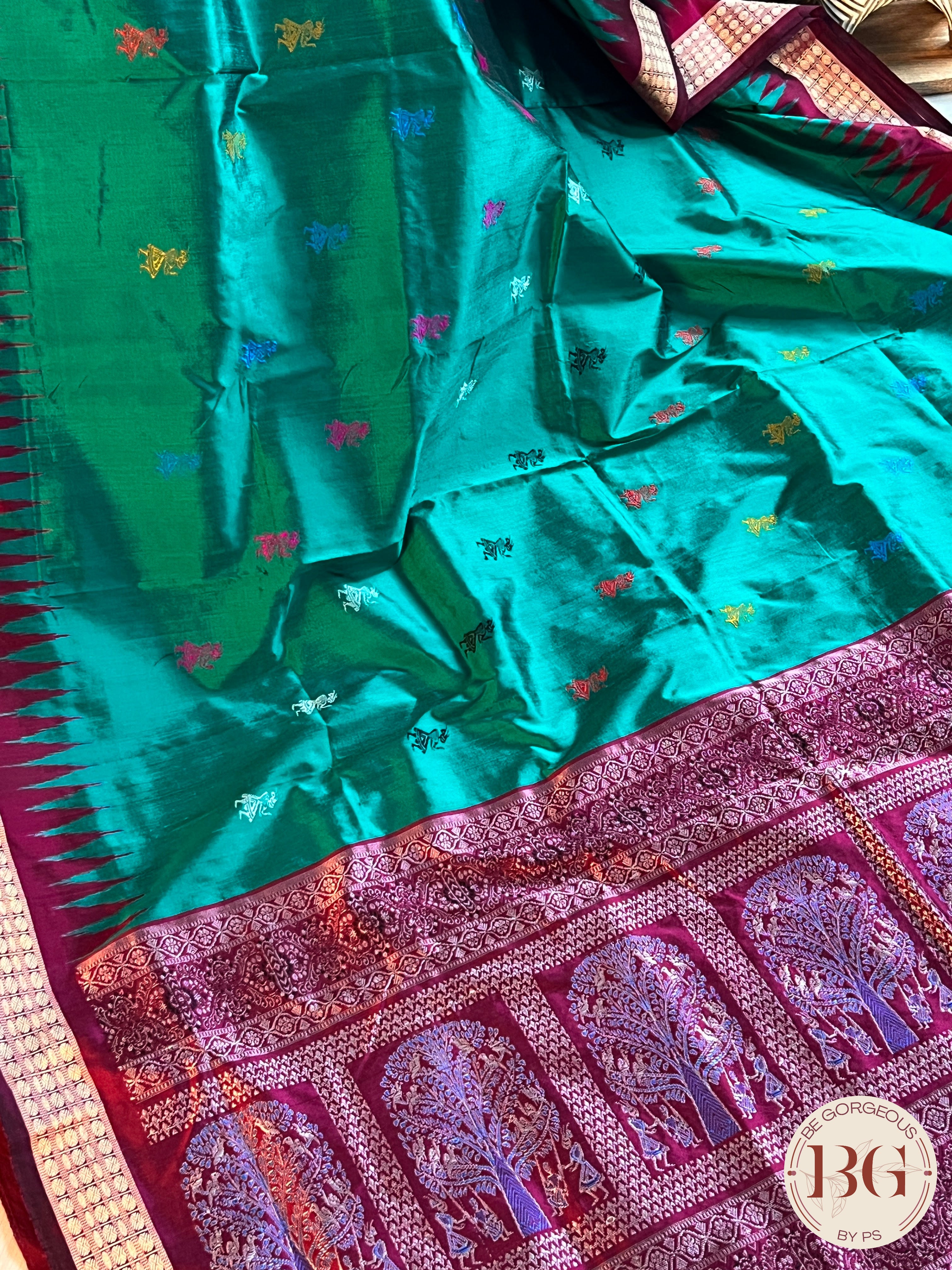 Bomkai silk Rajo doli handloom saree color - peacock green