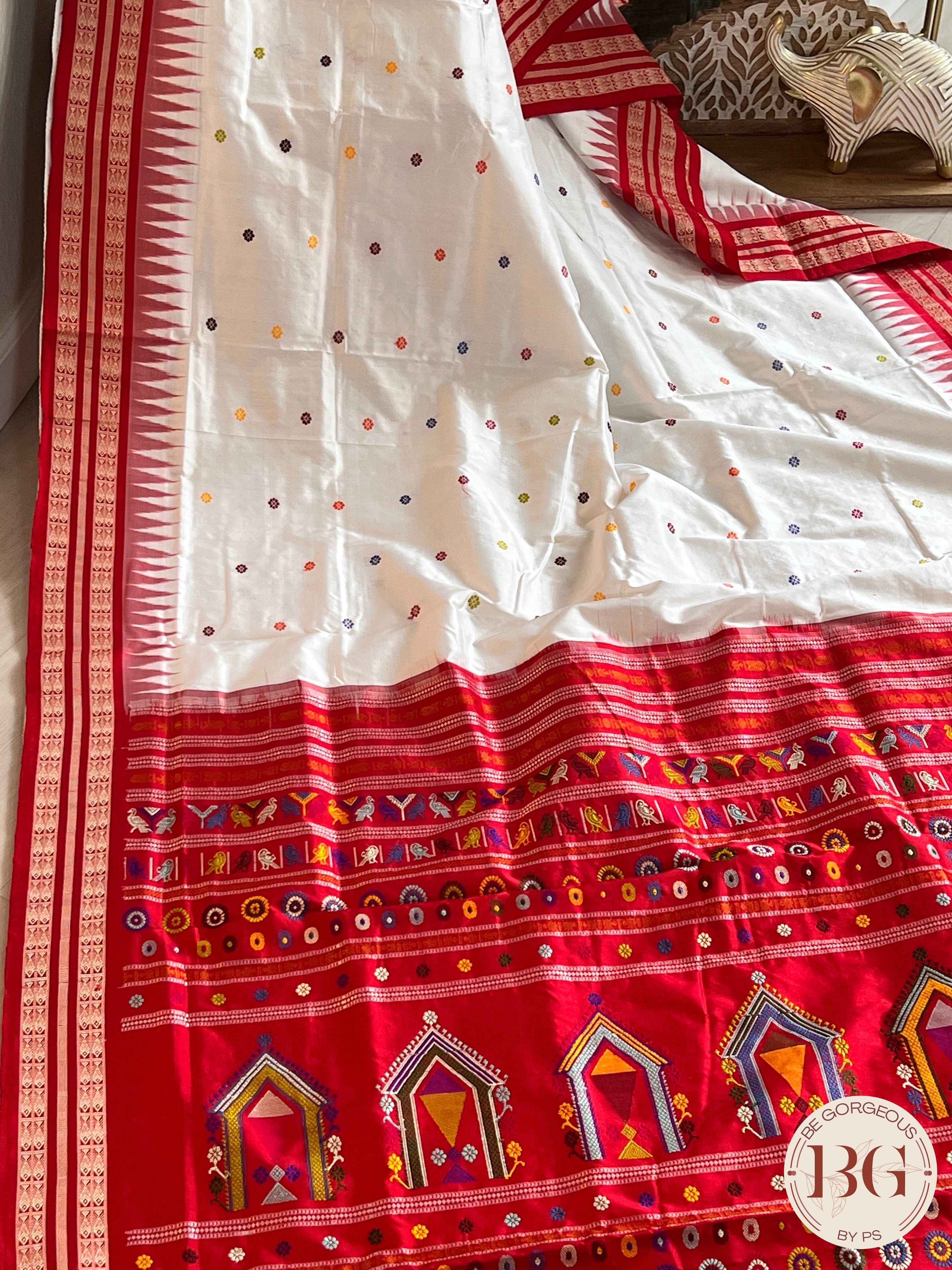 Odisha Handloom Sambalpuri Silk Saree in White, Red and Black | Dress  mania, Sambalpuri saree, Saree styles