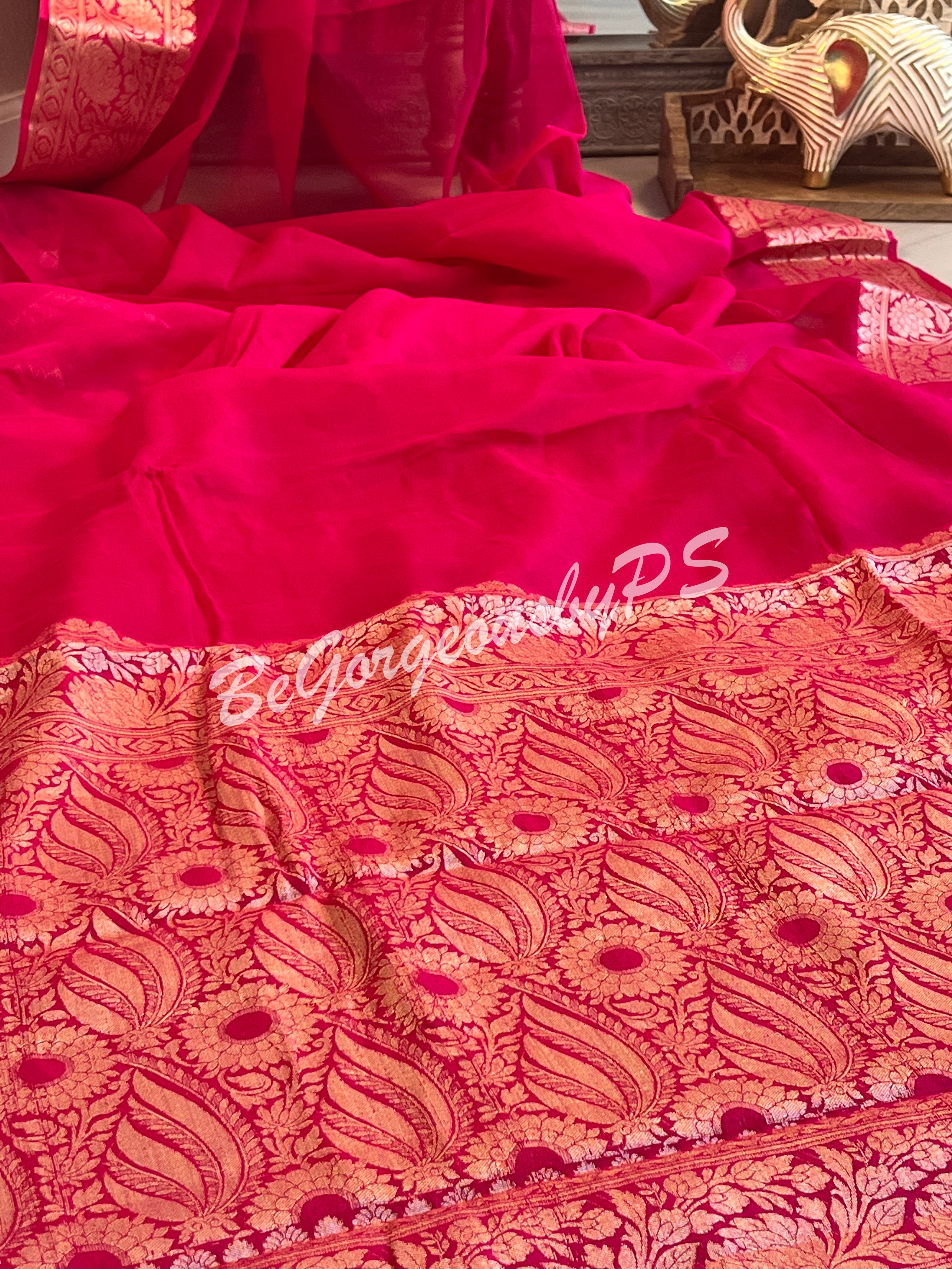 Banarasi Georgette silk plain body weaving pallu & stitched blouse pink