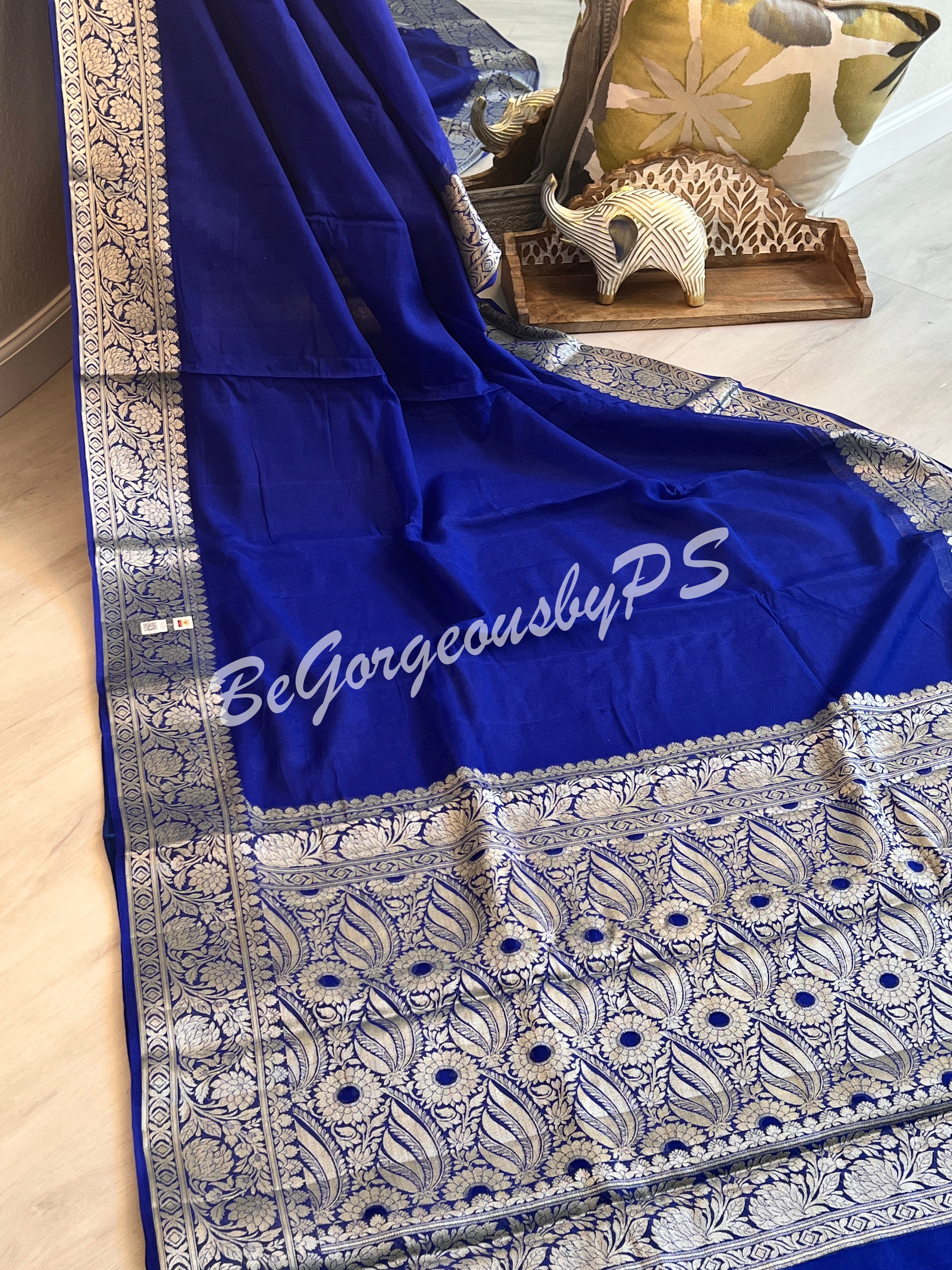 Banarasi Georgette silk plain body weaving pallu & stitched blouse Blue