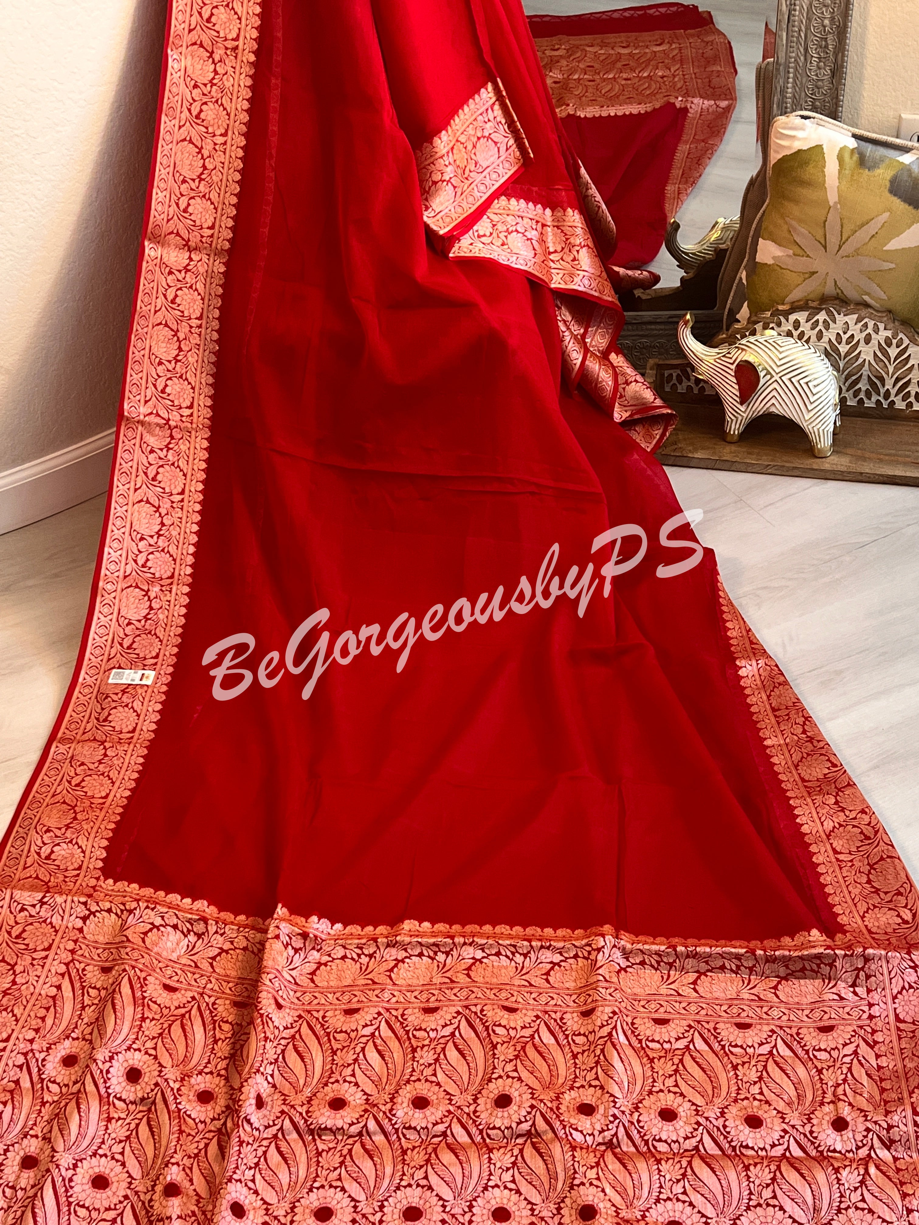 Banarasi Georgette silk plain body weaving pallu & stitched blouse red