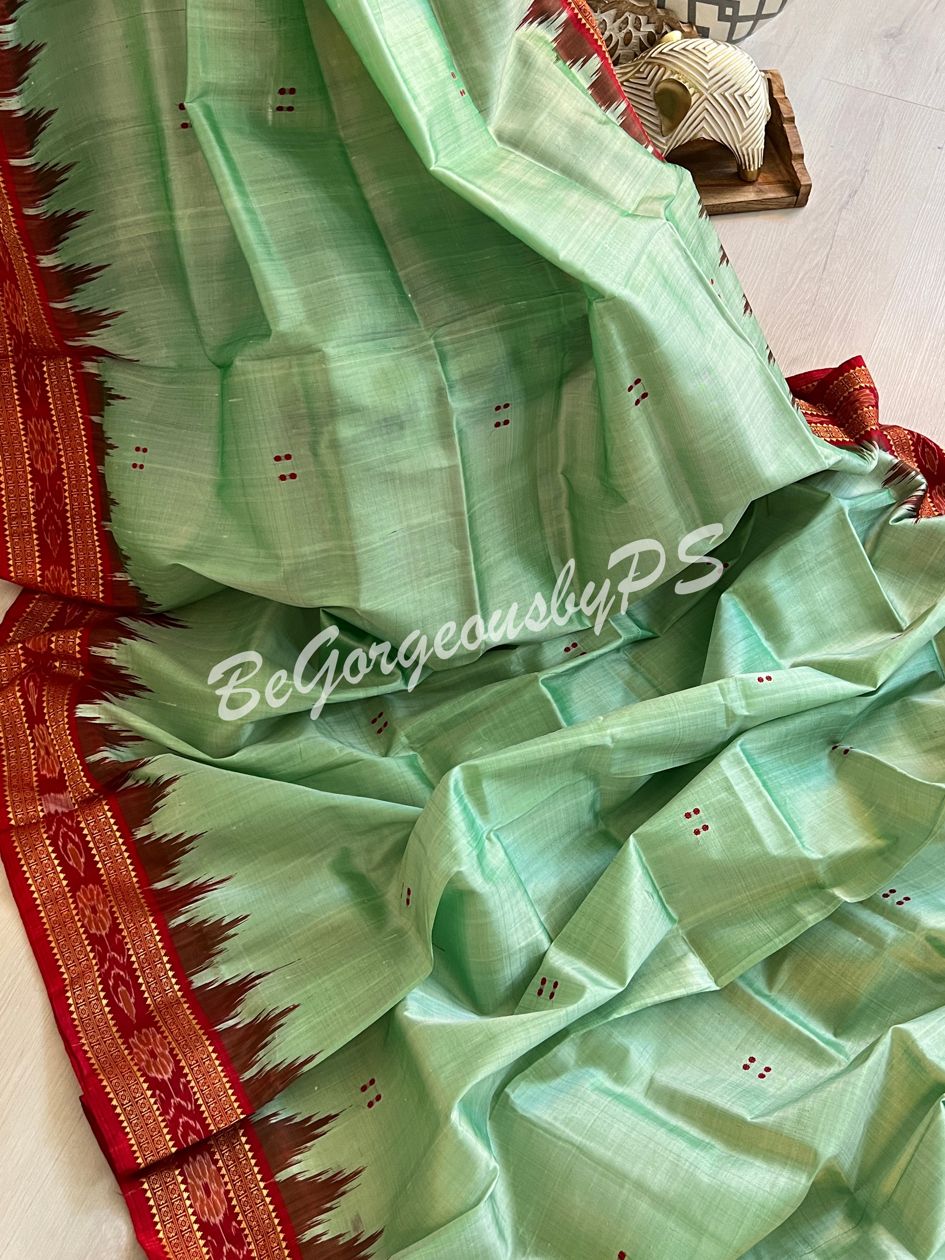 Plain Body Pista Green Khandua