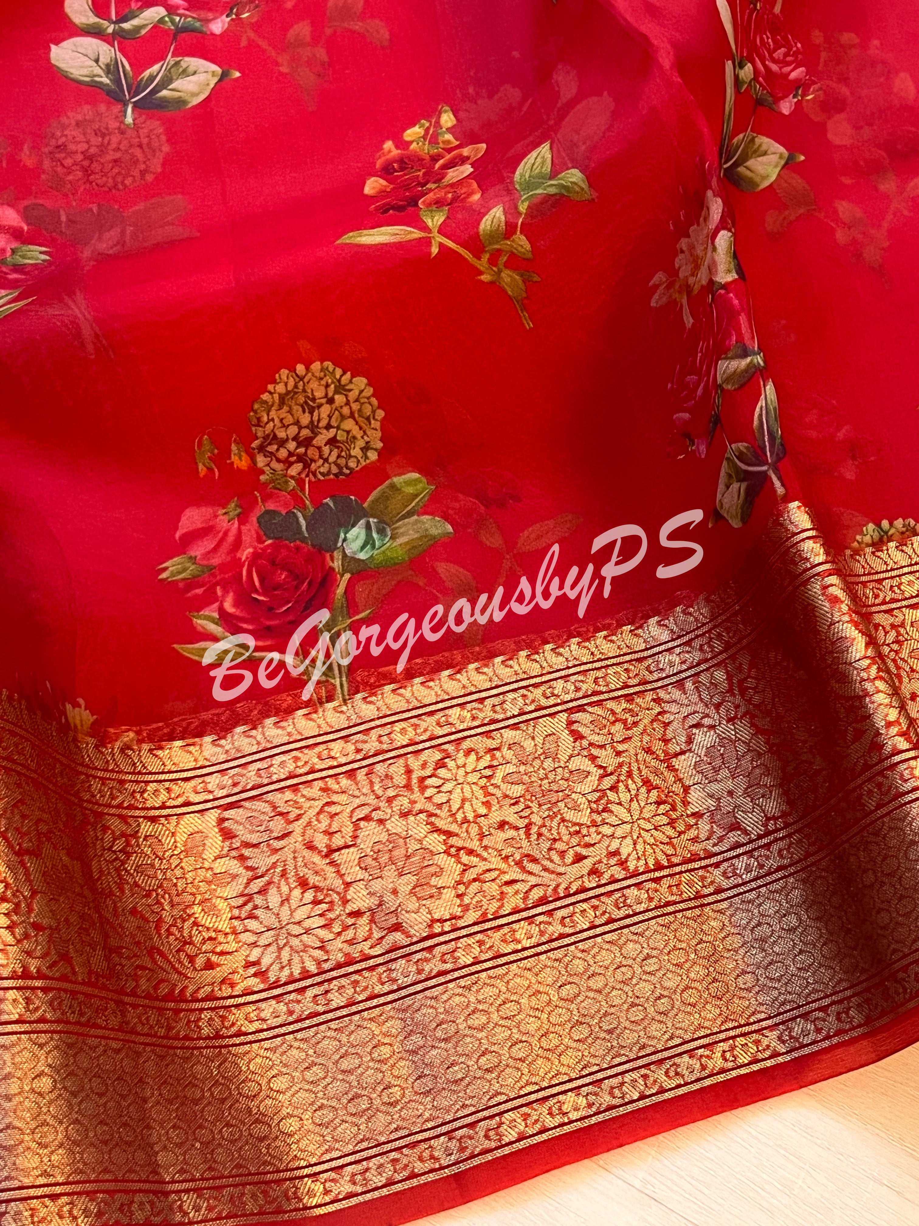 Organza Floral printed with zari border and pallu Red small flowers