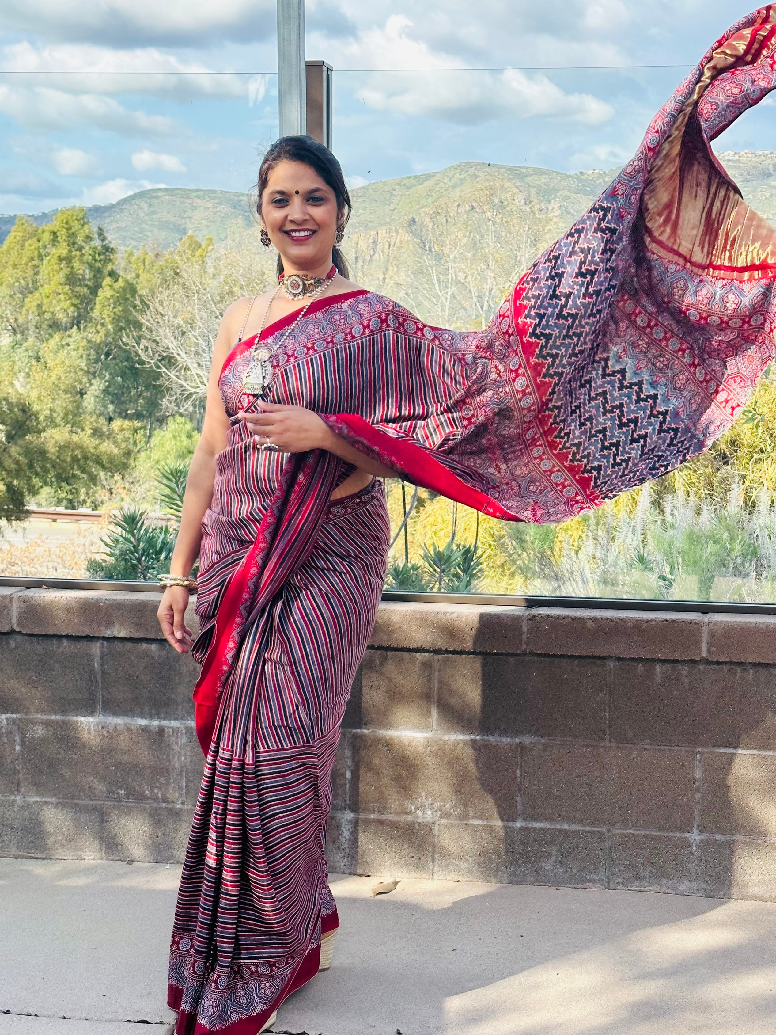 AJRAK MODAL MAROON